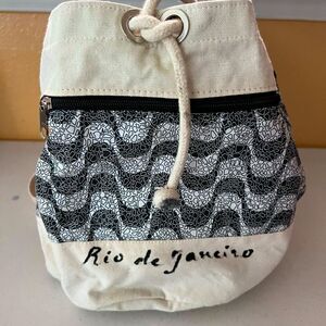Rio de Janeiro back bucket purse